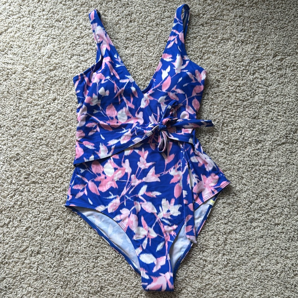 Summersalt perfect wrap one piece swimsuit 8LT, long torso